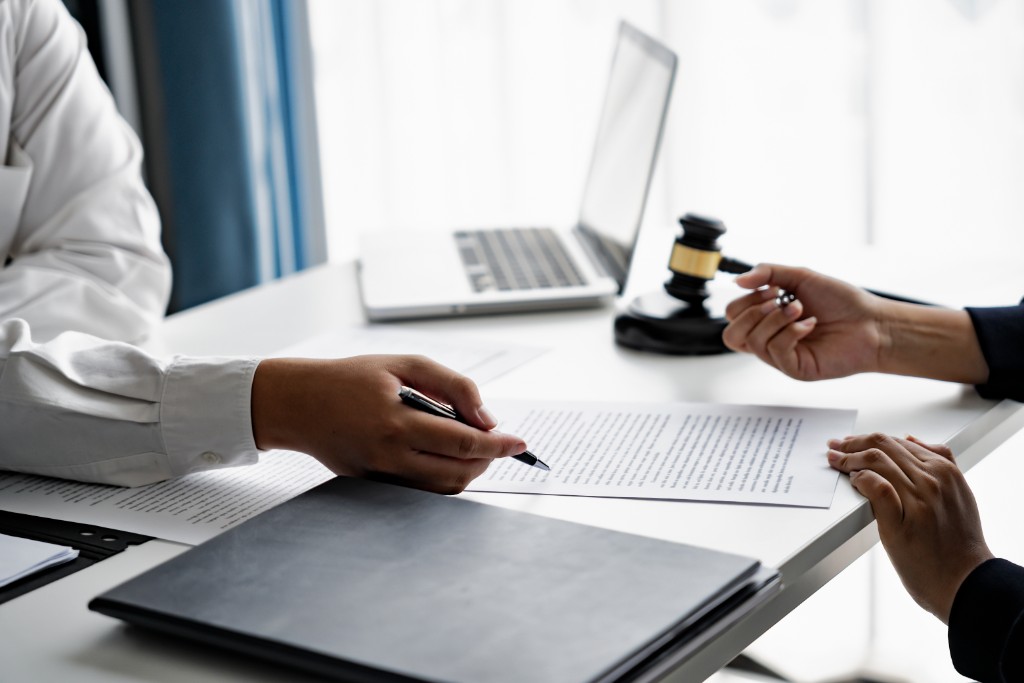 Pre-Claim Consultations How Early Legal Advice Can Help in Your Case